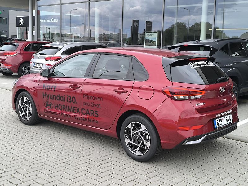 Hyundai i30 (2026) 1,0 T-GDI MT SMART - fotka 3 z 7