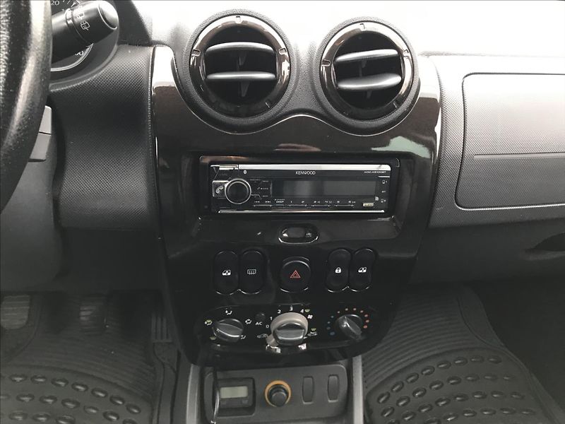 Dacia Duster 1,5 - fotka 11 z 14