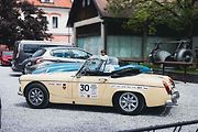 Druhá jízda Oldtimer Expressu mířila z Prahy do řeckých Atén. Posádka číslo 30.