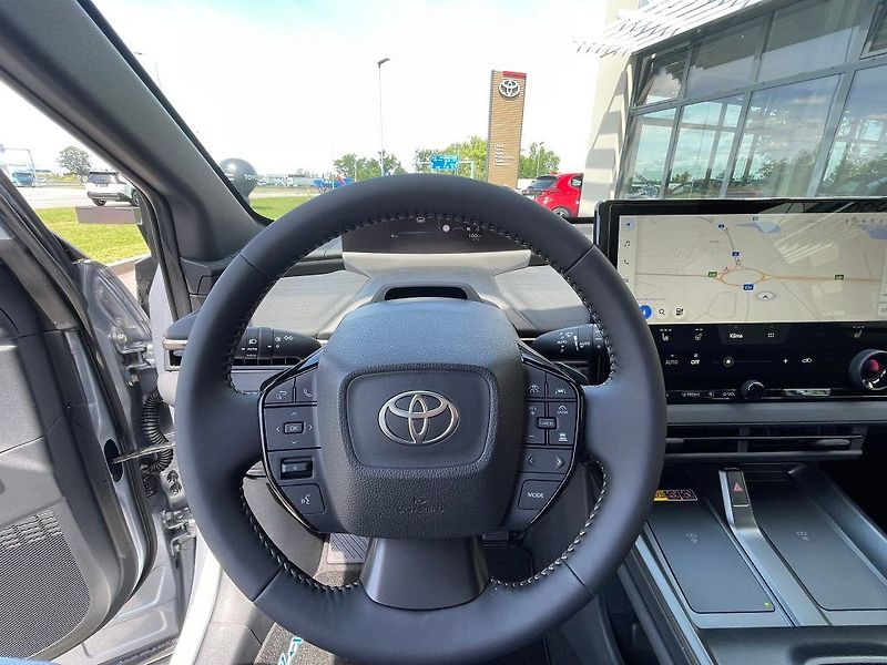 Toyota bZ4X BEV 380k 4x4 Style - fotka 21 z 32