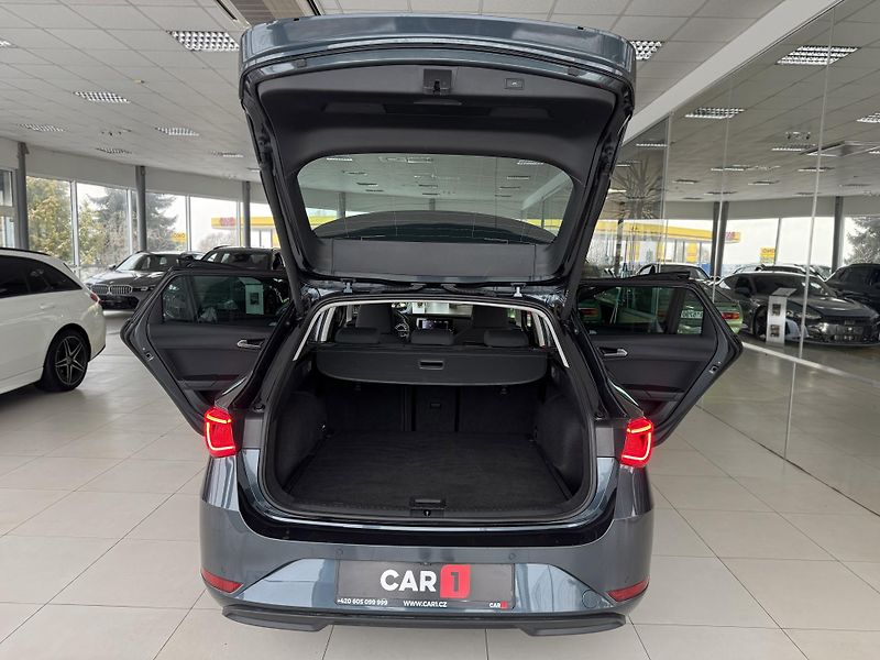 Seat Leon 1,0eTSI DSG*STYLE*Kamera*DPH - fotka 31 z 34