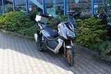 QJ Motor (2026) ATR 125 kufr zdarma, hybridní - náhled 1