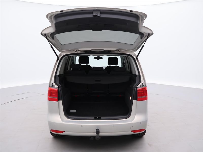 Volkswagen Touran 1.4 TSI 103KW Comfortline Tažn - fotka 9 z 27