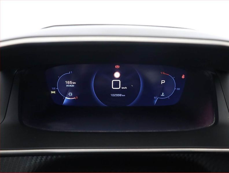 Peugeot 2008 (2020) 1.5 BlueHDi, Automat, ČR,1.maj - fotka 9 z 18