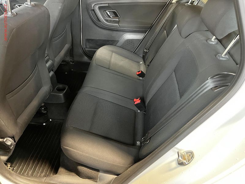 Škoda Fabia (2012) 1.2 TSI, ČR, Klima - fotka 10 z 14