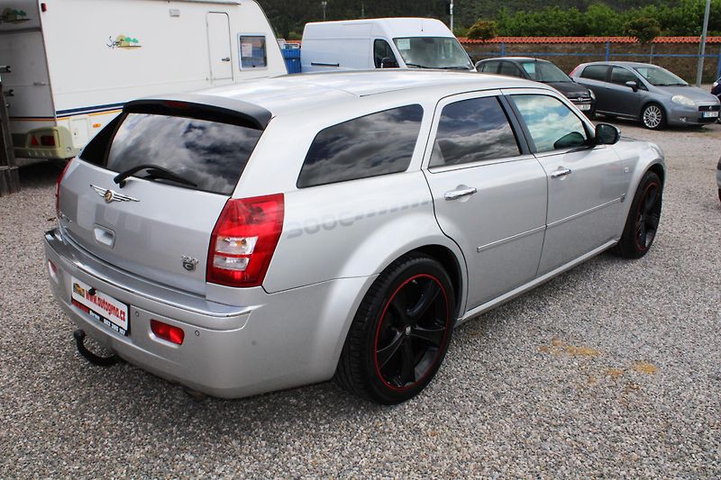 Chrysler 300C (2007) REZERVACE - fotka 7 z 16