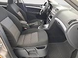 Škoda Octavia (2009) Ambiente 1.6 TDI, po STK - náhled 9