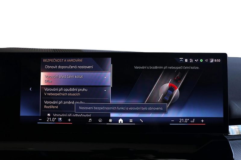 BMW Řada 5 520d xDrive - fotka 13 z 32