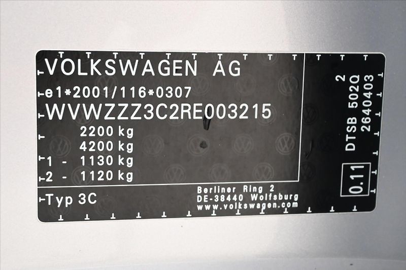 Volkswagen Passat 2,0 TDI 110 kW DSG Business Zá - fotka 12 z 32