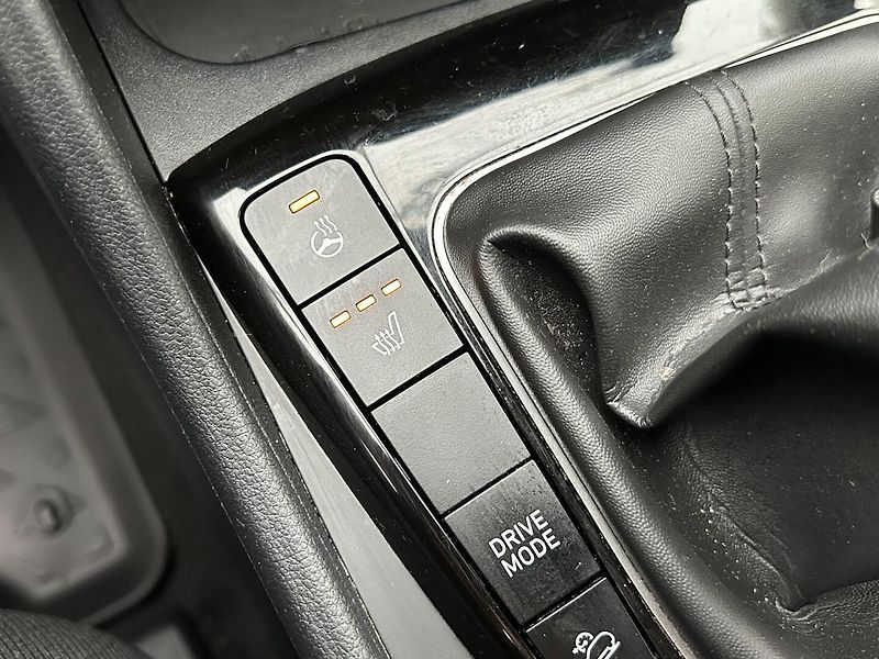Hyundai Tucson 1.6 T-GDI SMART - fotka 29 z 37