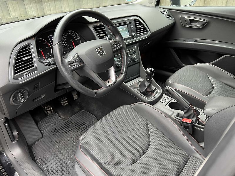 Seat Leon FR 1.4 TSi 90 kW SERVISKA - fotka 8 z 13