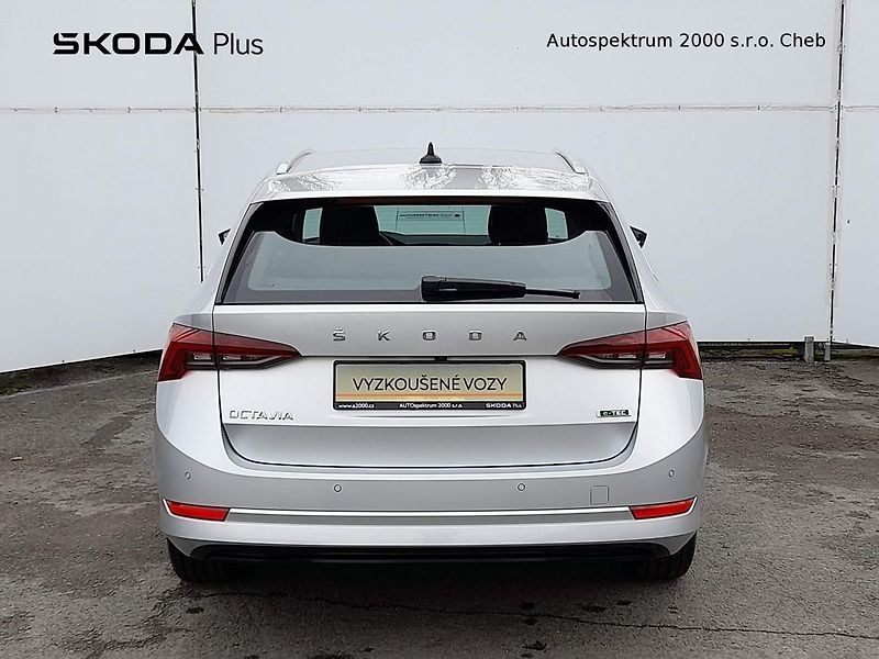 Škoda Octavia Combi M-HEV Style Plus Navi 1. - fotka 17 z 29