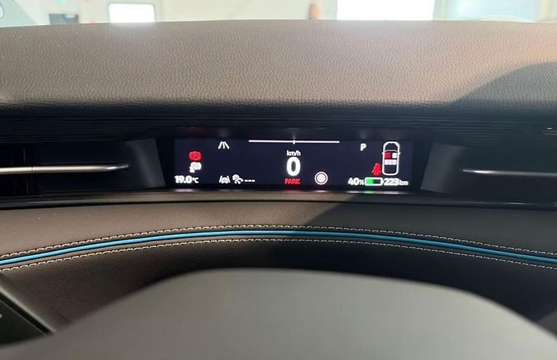 Volkswagen ID.7 Pro Masáž 360kam HuD Matrix - fotka 14 z 19