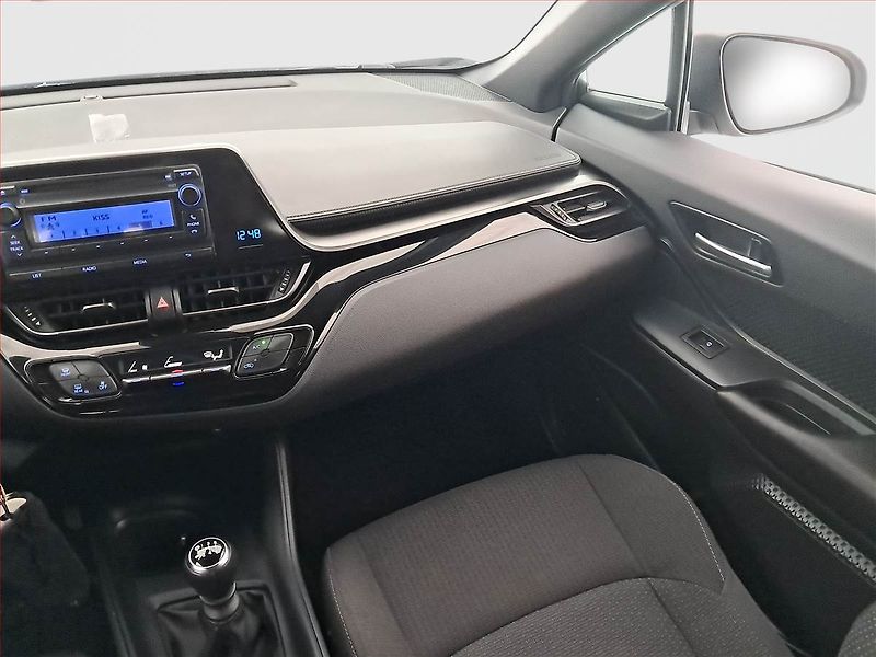 Toyota C-HR (2018) 1.2 Turbo, Serv.kniha - fotka 8 z 16