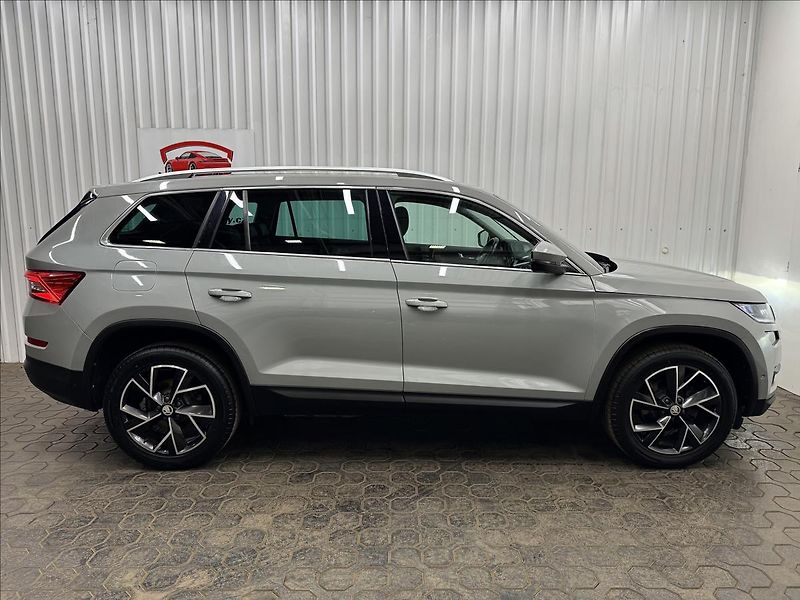 Škoda Kodiaq 1.5TSI Virtual Style LED - fotka 10 z 40