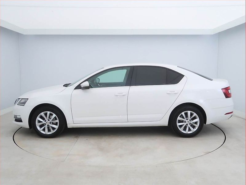 Škoda Octavia (2018) Style 1.5 TSI, Automat - fotka 3 z 19
