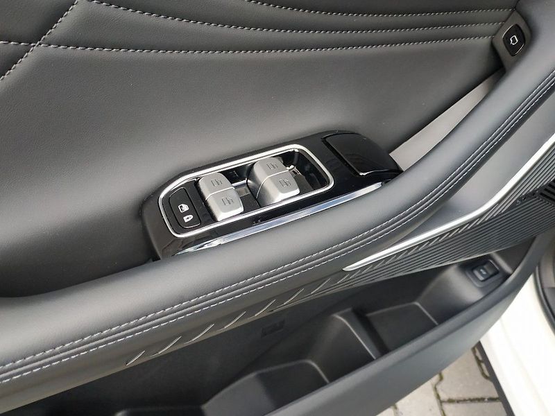 Omoda 9 1.5 Premium, PHEV, AT, SKLADEM - fotka 11 z 34