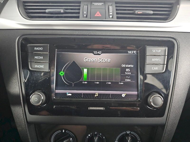Škoda Rapid (2019) 1.0TSI 81kW Ambition Plus - fotka 13 z 28