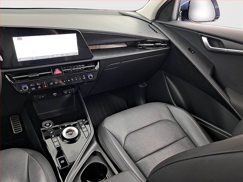 Kia Niro (2023) Premium Hybrid - fotka 8 z 23