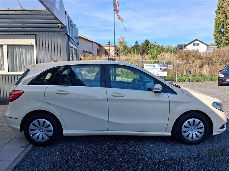 Mercedes-Benz Třídy B 1,8 TAXI - fotka 8 z 17