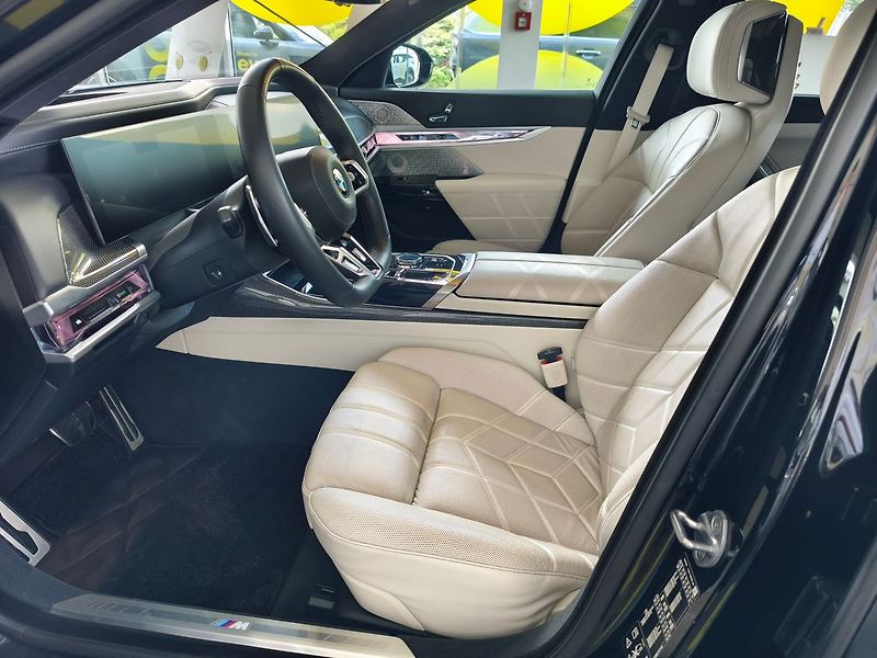 BMW Řada 7 M Sport Pro*Bowers&Wilkins Dia - fotka 9 z 22