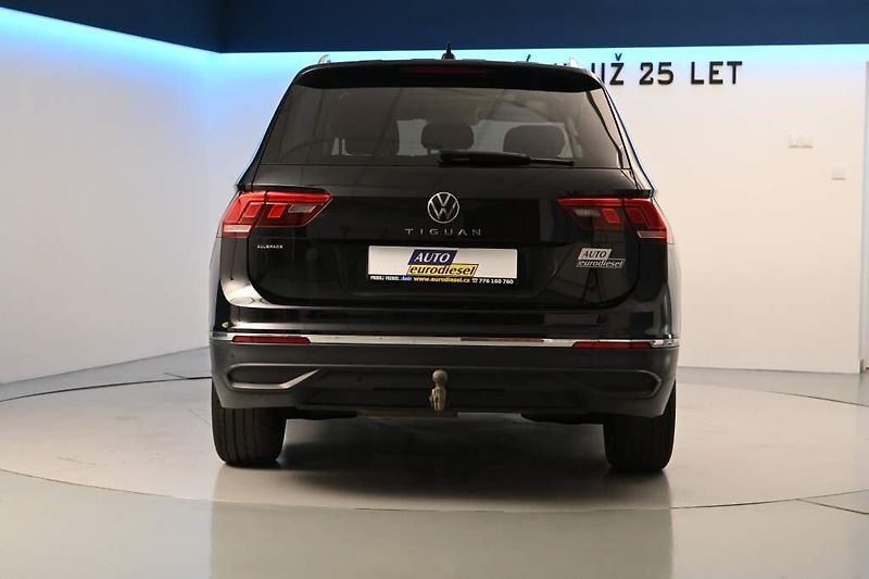 Volkswagen Tiguan Allspace (2023) 2.0 DSG LED ACC VIRTUAL Tažné - fotka 6 z 33