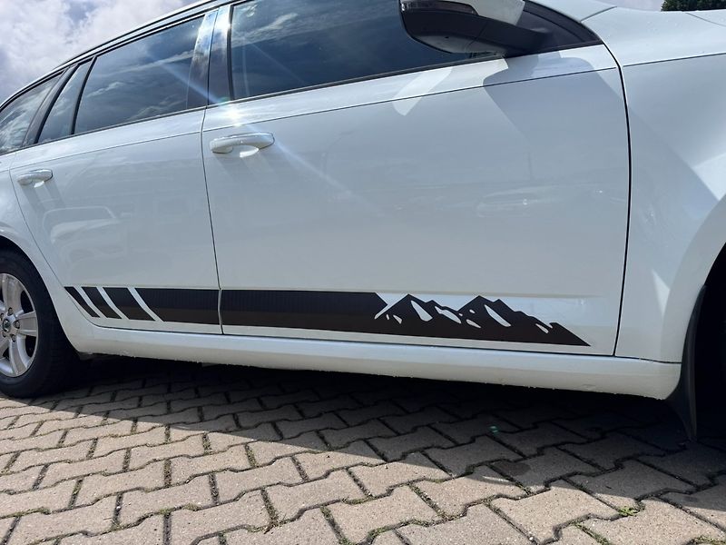 Škoda Octavia (2015) 1,6 TDI 81 KW TAŽNÉ KOLA - fotka 17 z 50