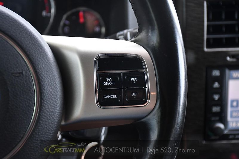 Jeep Cherokee 2.8CRD LIMITED TAŽNÉ - fotka 27 z 44