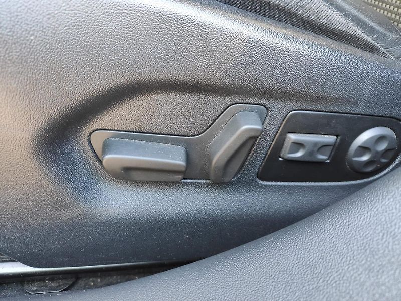 Citroën C5 (2014) 2.0HDI 140k EXCLUSIVE MAN6 HYD - fotka 23 z 43