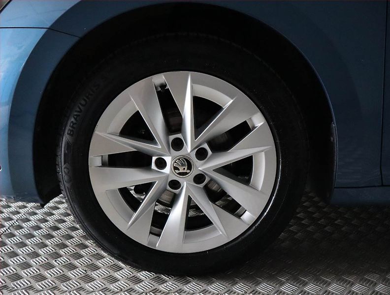 Škoda Octavia (2020) Style 2.0 TDI, ČR,1.maj - fotka 15 z 22