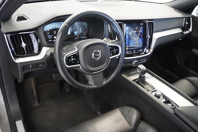 Volvo V60 T5 INSCRIPTION AUT. - fotka 13 z 29