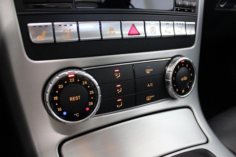 Mercedes-Benz SLK (2015) SLK350 3,5 AUTOMAT - fotka 19 z 37