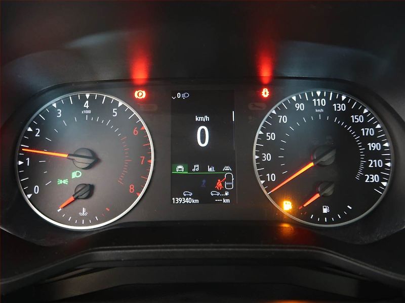 Renault Clio (2021) 1.0 TCe, Serv.kniha, Tempomat - fotka 11 z 14