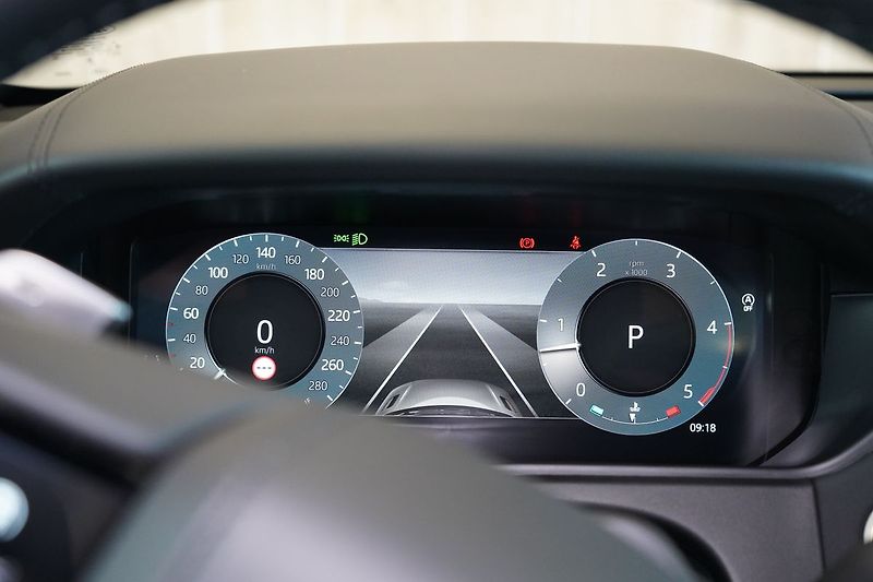 Land Rover Range Rover Velar D300 AWD Dynamic SE, Tážné - fotka 24 z 50