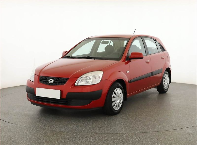 Kia Rio (2007) 1.4 16V, nová STK, Tažné - fotka 2 z 11
