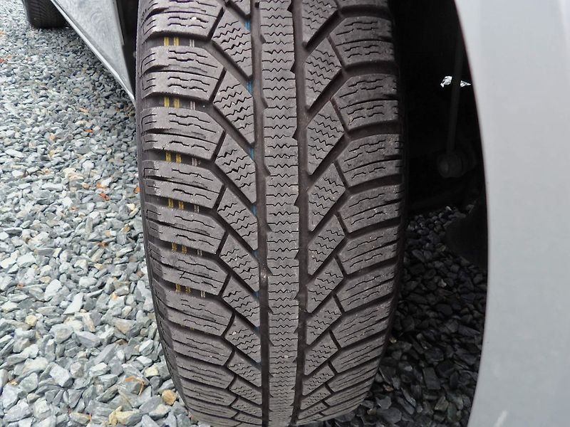 Škoda Roomster 1.2HTP 51kW Klima Tažné PDC - fotka 22 z 25