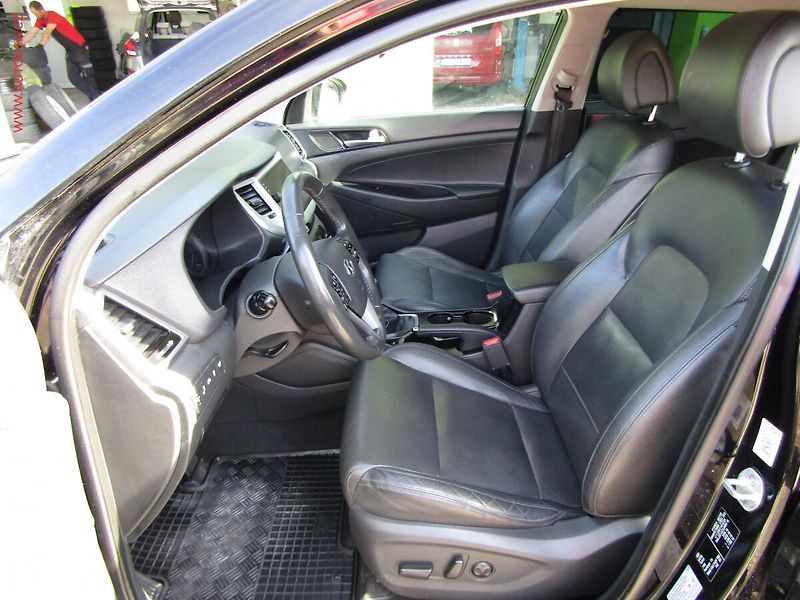 Hyundai Tucson (2016) 2.0 CRDi 4x4, ČR, Premium - fotka 9 z 25