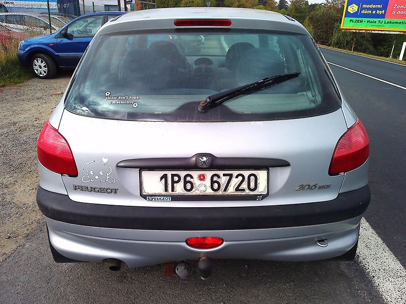 Peugeot 206 2.0 HDi - fotka 4 z 19