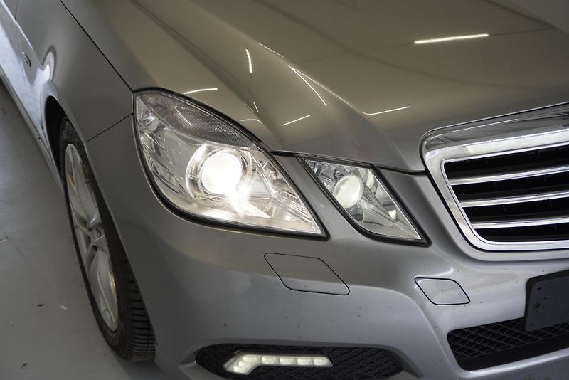 Mercedes-Benz Třídy E (2009) E350 3,0 CDI AVANTGARDE AUT. - fotka 4 z 26