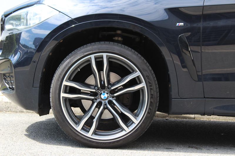 BMW X6 xDrive30d Mpaket  - fotka 6 z 27