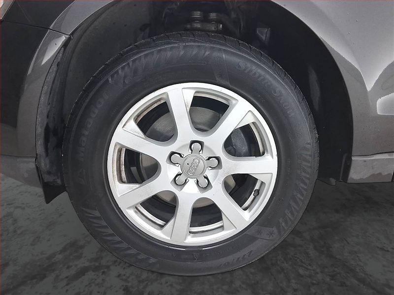 Audi Q5 (2009) 2.0 TDI, 4X4, Tempomat - fotka 14 z 18