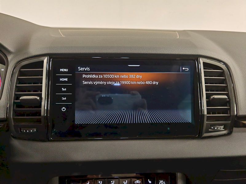 Škoda Karoq (2025) 2.0 TDI 110 kW DSG 4x4 Sportli - fotka 16 z 32