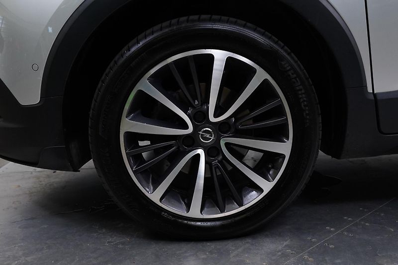 Opel Crossland X - fotka 10 z 25