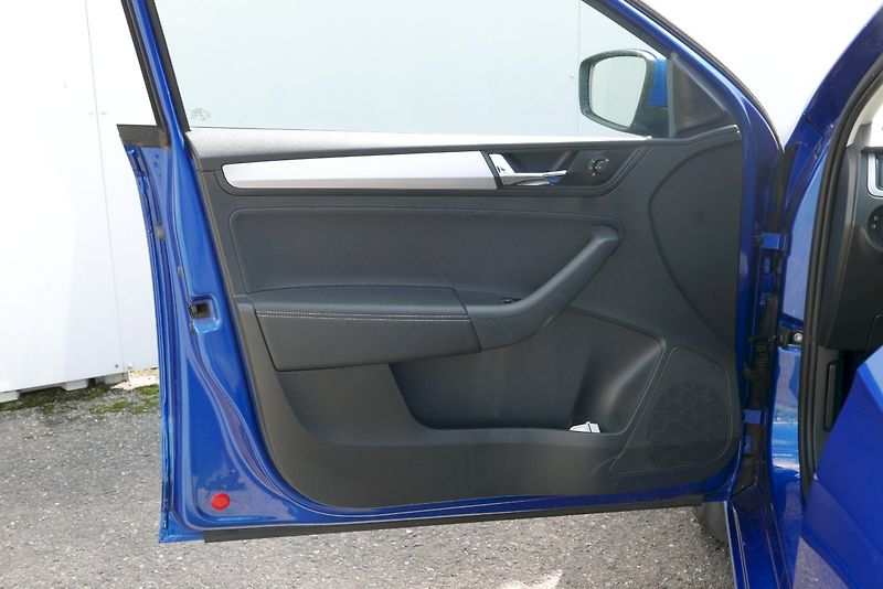 Škoda Rapid (2019) 1.0 TSI 70 kW M5° Ambition plu - fotka 13 z 21