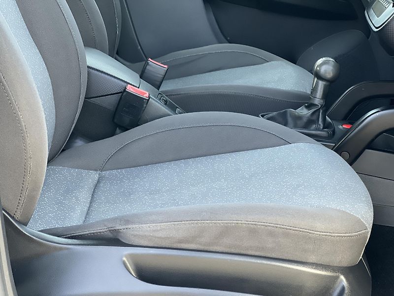 Seat Altea 1.9TDi 77kw KLIMATIZACE ABS - fotka 30 z 39