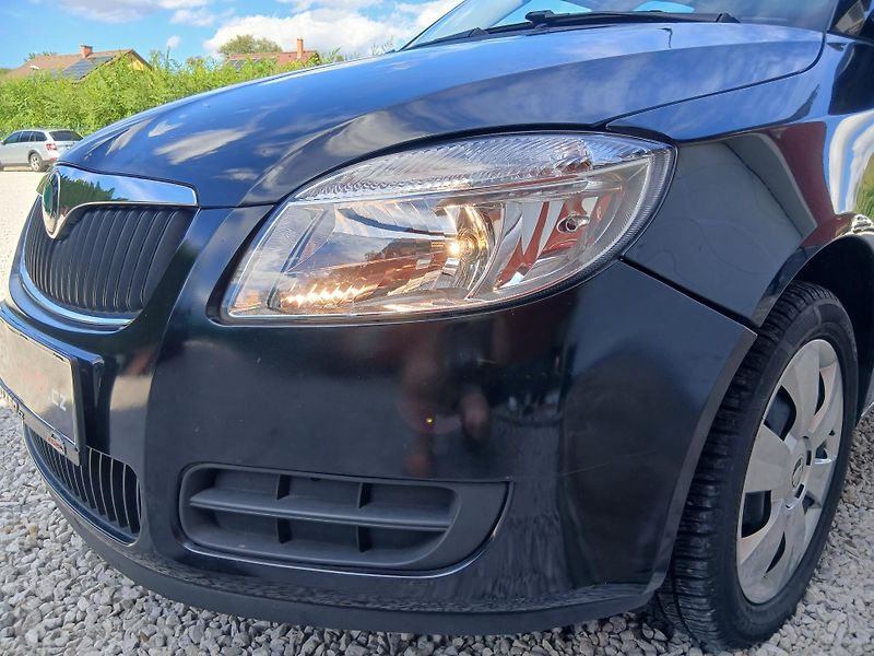 Škoda Roomster 1.2 HTP KLIMA - fotka 30 z 35
