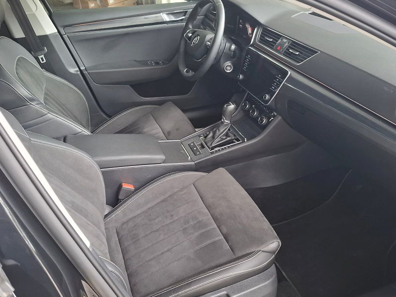 Škoda Superb (2024) COMBI STYLE PLUS TD 110/2.0 7D - fotka 30 z 39