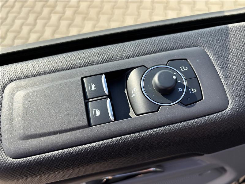 Ford Tourneo Custom 2,0 125kW Titanium X AWD L1 - fotka 27 z 49