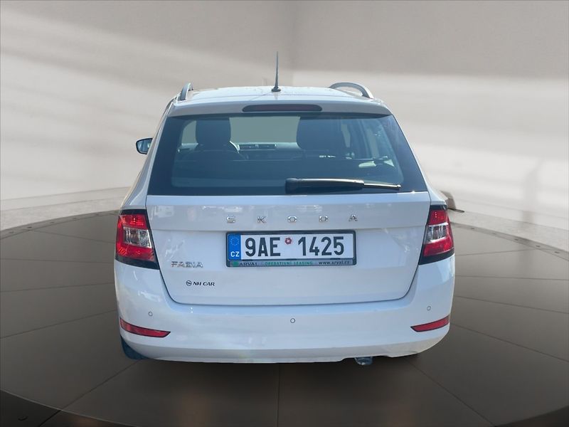 Škoda Fabia 1,0 TSI 70 Ambition - fotka 5 z 11