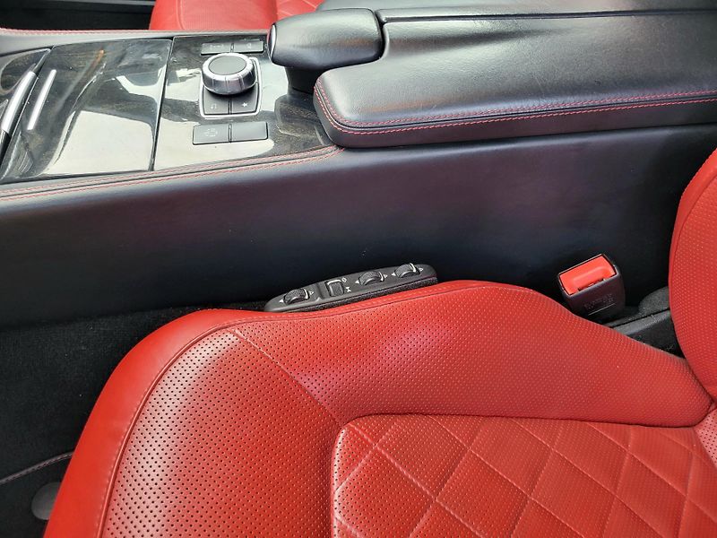 Mercedes-Benz CLS (2016) X218, Designo, AMG paket, 350D - fotka 23 z 29